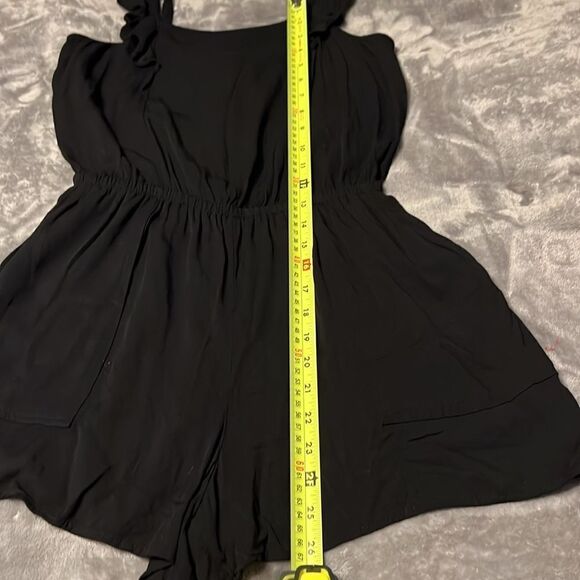 Old Navy Black Shorts Romper - Picture 5 of 5